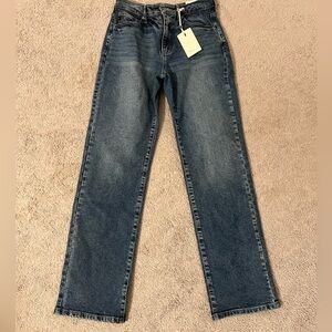 NWT KanCan High Rise True Straight Size 7/27